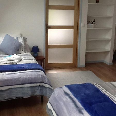 Captivating 2-Bed House With Log Burner In Kerien Екстер'єр фото