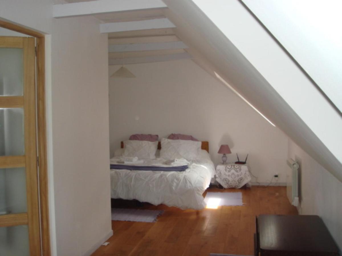 Captivating 2-Bed House With Log Burner In Kerien Екстер'єр фото
