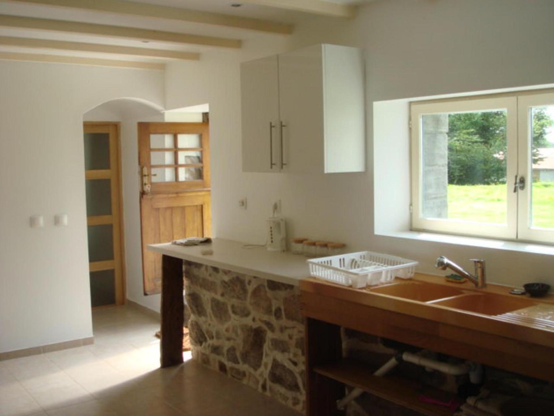 Captivating 2-Bed House With Log Burner In Kerien Екстер'єр фото